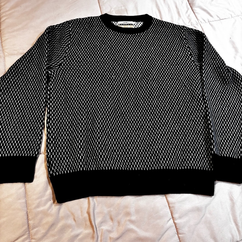 Men's Olow Sweater Large